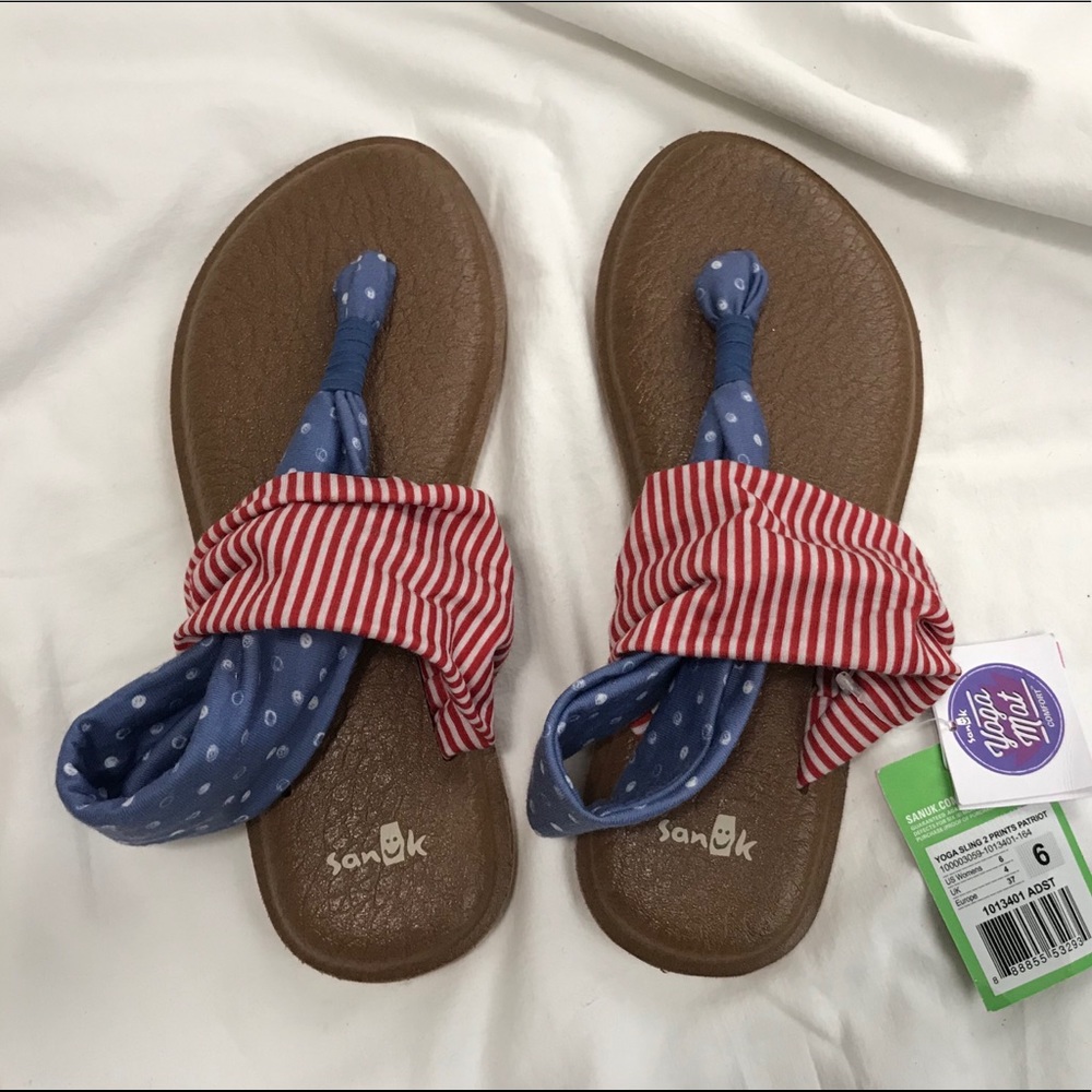 Sanuk Yoga Mat Cushioned Red Blue Sling Sandals 6